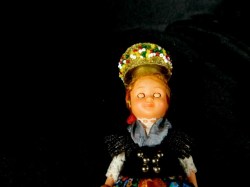 international beaded main_05